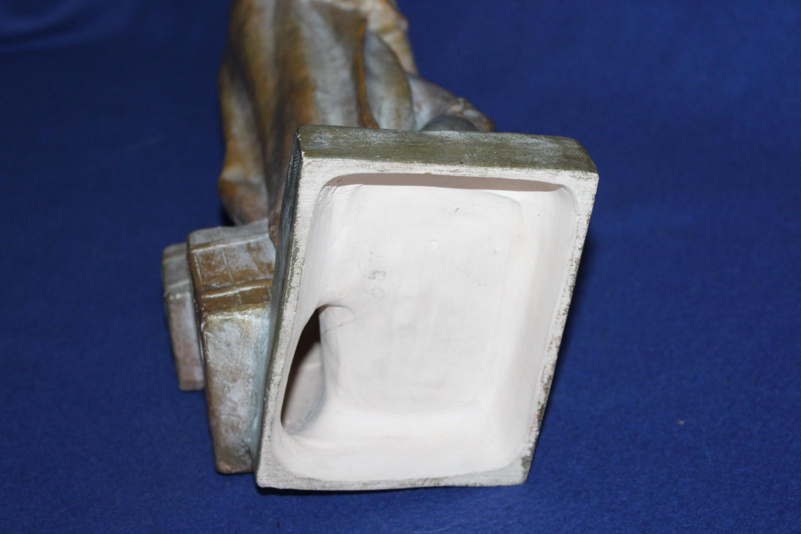 VELKÁ TERAKOTA, SOCHA, KUPEC