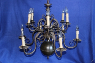 LUXUSNÍ STAROŽITNÝ LUSTR