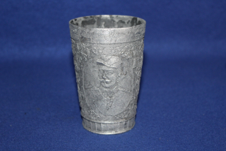 STAROŽITNÝ CÍNOVÝ POHÁR, CÍSAŘ VILÉM II.