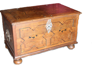 STAROŽITNÁ TRUHLA, INTARZOVANÁ