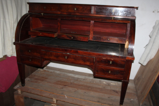 VELKÝ STAROŽITNÝ PSACÍ STŮL