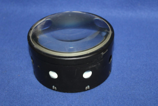 VELKÁ LUPA, LITOGRAFICKÁ ČOČKA?