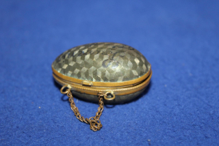 STAROŽITNÉ MOSAZNÁ VAJÍČKO