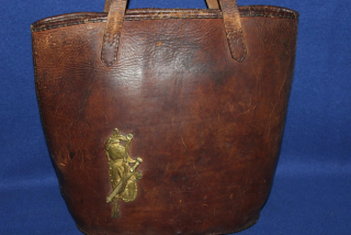 STAROŽITNÁ LOVECKÁ TAŠKA, BŮVOLÍ KŮŽE