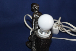 LAMPIČKA, SVÍTÍ PŘI ZVEDNUTÍ