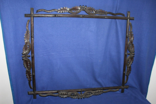 VELKÝ VYŘEZÁVANÝ RÁM