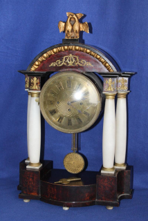 STAROŽITNÉ SLOUPKOVÉ HODINY, ČTVRŤOVÉ, HRABATA LOGOTHETTI