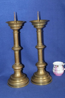 VELKÝ EMPÍROVÝ SVÍCEN, MOSAZNÝ