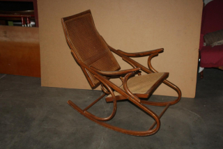 PROTOTYP HOUPACÍ KŘESLO, ATYPICKÉ