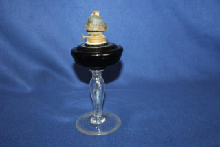 STAOŽITNÁ LAMPA, PETROLEJKA